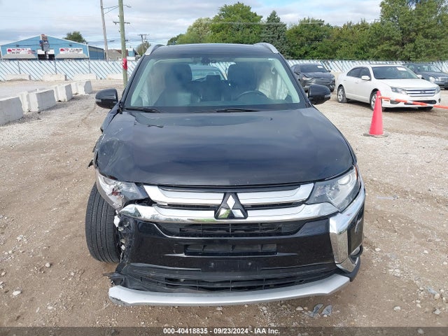 JA4AZ3A35HZ028852 Mitsubishi Outlander Se/sel