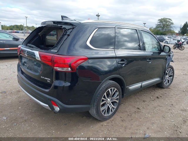 2017 MITSUBISHI OUTLANDER JA4AZ3A35HZ028852 Photo 3