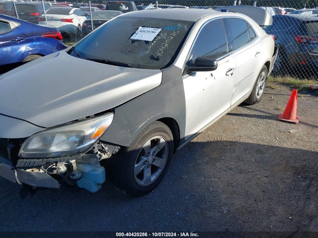Chevrolet MALIBU LS 2015 1G11B5SL7FF310650 Image 2