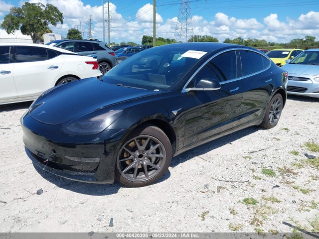 2018 TESLA MODEL 3 5YJ3E1EA6JF013943 Photo 1
