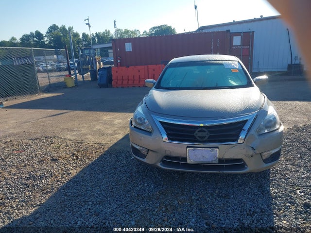 Nissan Altima 2.5 S 2015 1N4AL3AP3FC577725 Image 12