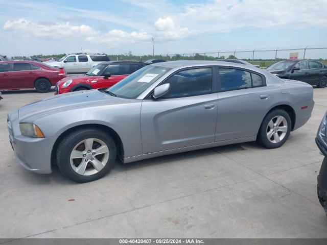 2C3CDXBG4EH300975 Dodge Charger Se