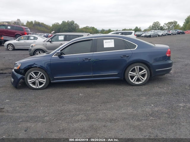 2015 Volkswagen Passat 1.8t Se მანქანა იყიდება აუქციონზე, vin: 1VWBT7A35FC005412, აუქციონის ნომერი: 40420519
