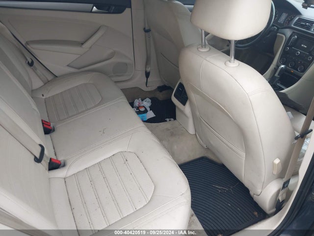 2015 Volkswagen Passat 1.8t Se მანქანა იყიდება აუქციონზე, vin: 1VWBT7A35FC005412, აუქციონის ნომერი: 40420519