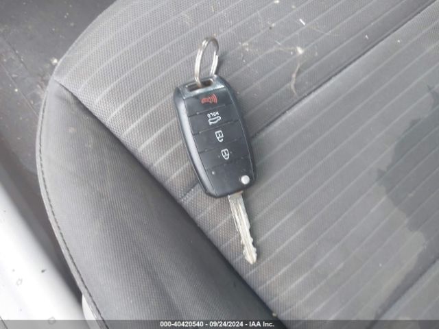 KNAFX4A69F5272104 KIA FORTE LX