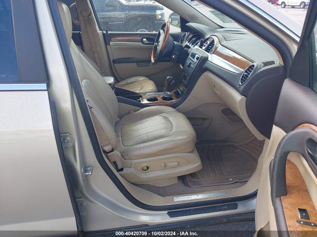 40420709 :رقم المزاد ، 5GALRBED3AJ215993 vin ، 2010 Buick Enclave 1xl مزاد بيع