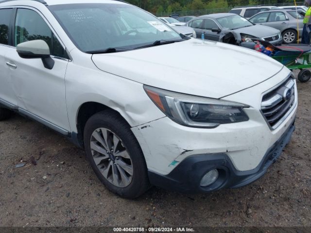 4S4BSATC8J3356464 Subaru Outback 2.5i Touring
