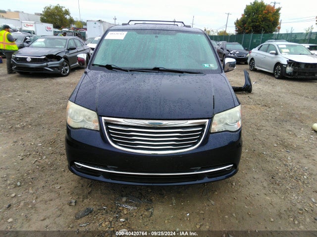 2C4RC1CG8ER365424 Chrysler Town & Country Touring-l