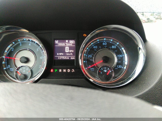 2C4RC1CG8ER365424 Chrysler Town & Country Touring-l