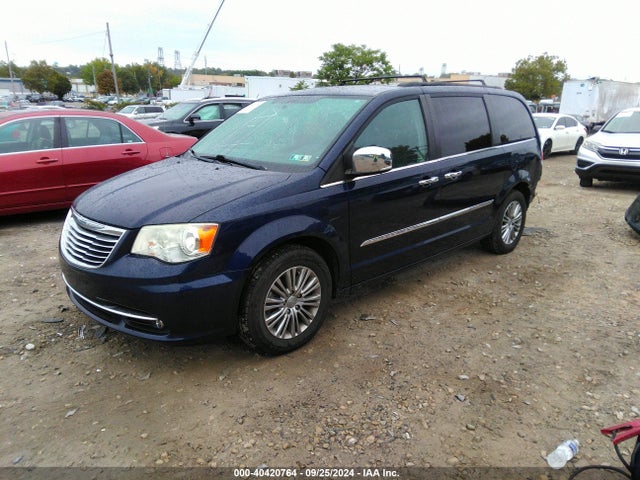 2C4RC1CG8ER365424 Chrysler Town & Country Touring-l