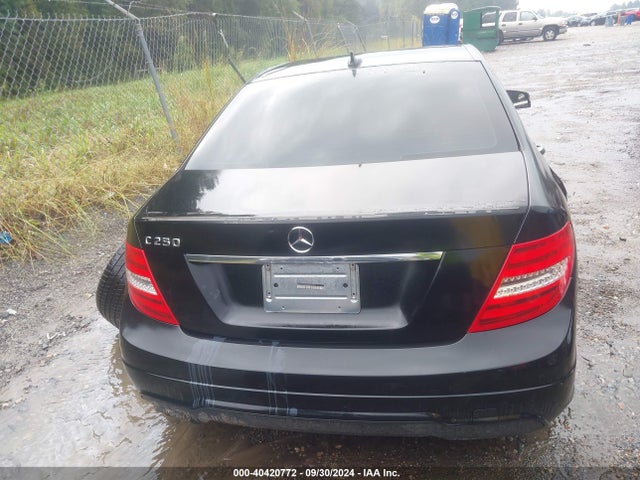WDDGF4HB3ER301767 Mercedes-Benz C 250 Luxury/sport