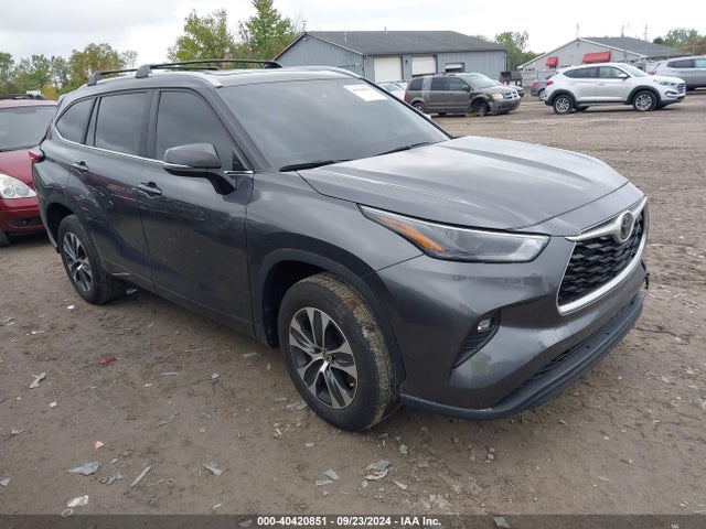 Toyota Highlander Xle 2023 5TDKDRAH0PS003137 Image 1