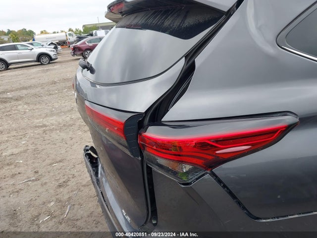 Toyota Highlander Xle 2023 5TDKDRAH0PS003137 Image 17