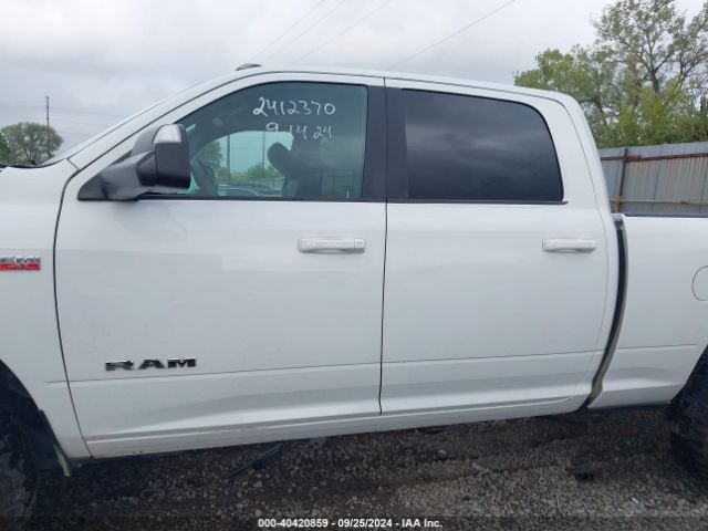 3C6UR5DJ5MG579695 RAM 2500 Big Horn  4x4 6'4 Box