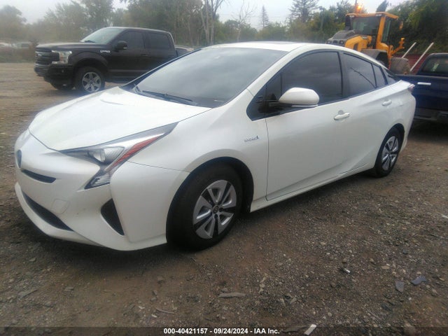 JTDKARFU0G3026076 Toyota Prius Three
