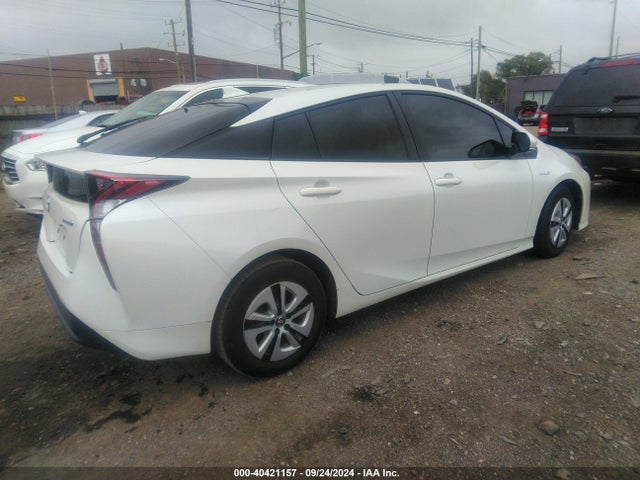 JTDKARFU0G3026076 Toyota Prius Three
