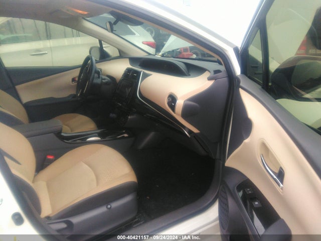 JTDKARFU0G3026076 Toyota Prius Three