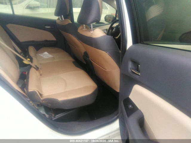 JTDKARFU0G3026076 Toyota Prius Three
