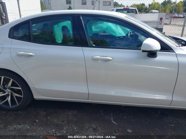 7JRA22TK3LG071990 Volvo S60 T6 Momentum