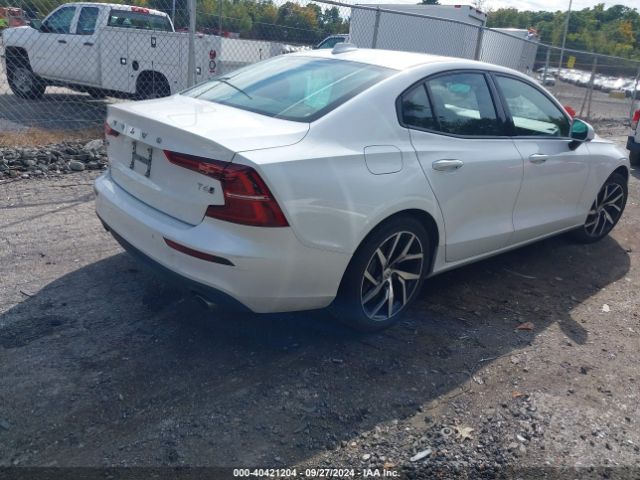 7JRA22TK3LG071990 Volvo S60 T6 Momentum