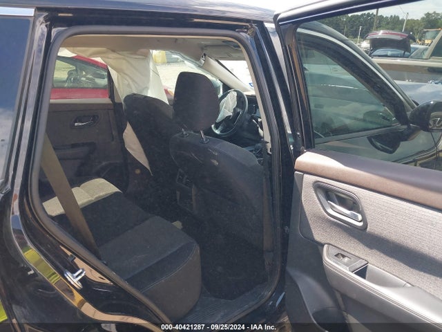 5N1AT3BAXMC841388 Nissan Rogue Sv Fwd