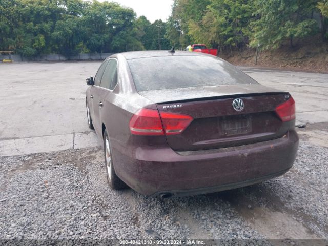 1VWAT7A3XEC044412 Volkswagen Passat 1.8t Wolfsburg Edition