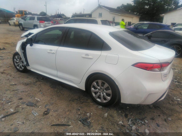 Toyota COROLLA LE 2021 JTDEPMAE7MJ124821 Image 3