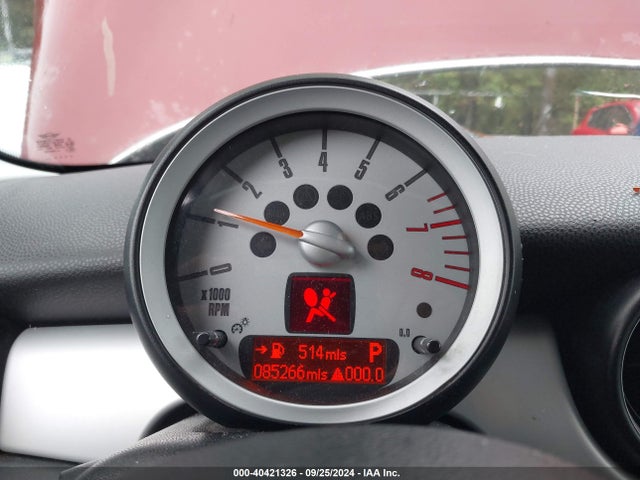 2009 MINI COOPER WMWMF33539TW79098 Photo 6