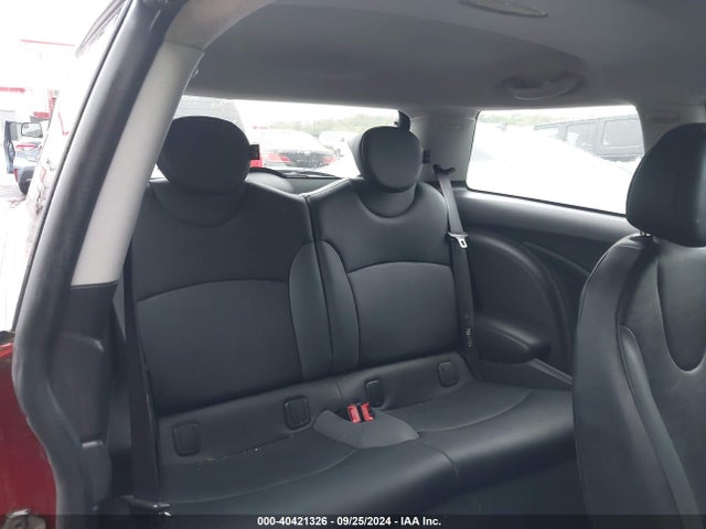 2009 MINI COOPER WMWMF33539TW79098 Photo 7