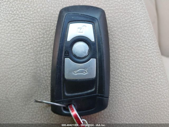 WBA3B1G5XFNT04153 BMW 320i