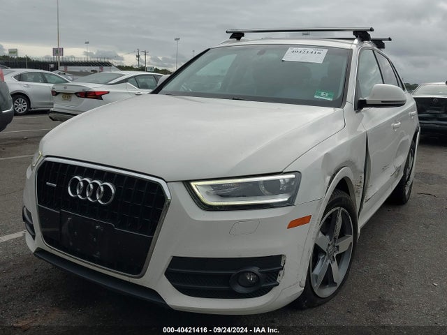 WA1EFCFS8FR001541 Audi Q3 2.0t Premium Plus