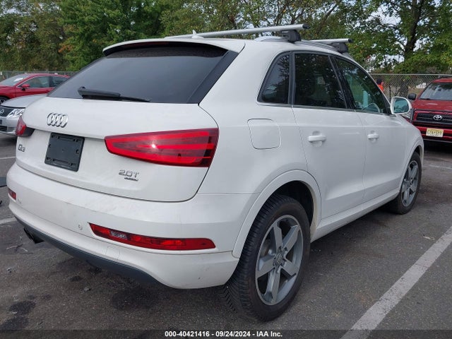 WA1EFCFS8FR001541 Audi Q3 2.0t Premium Plus