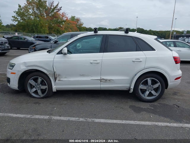 WA1EFCFS8FR001541 Audi Q3 2.0t Premium Plus