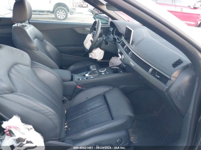 WAUYNGF52KN011584 Audi A5 45 Premium