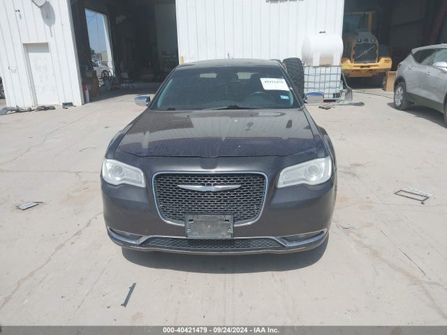 Chrysler 300C 2017 2C3CCAEG6HH560018 Image 11