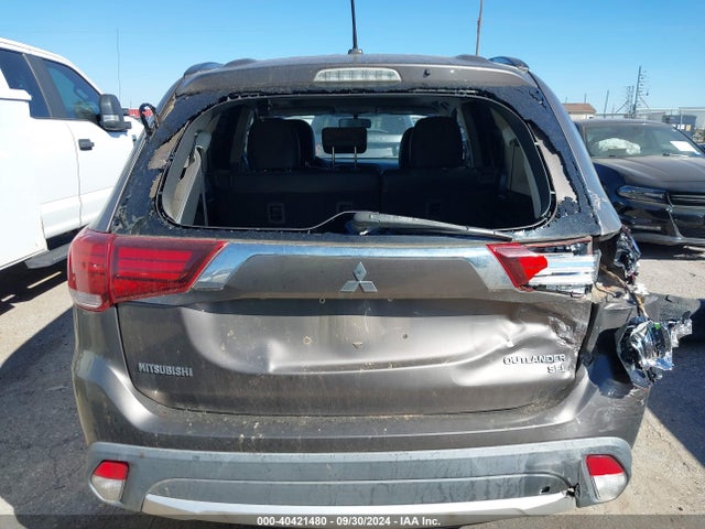 JA4AD3A31GZ007428 Mitsubishi Outlander Sel