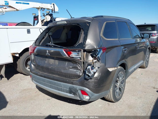 JA4AD3A31GZ007428 Mitsubishi Outlander Sel
