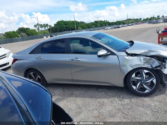 Hyundai ELANTRA SEL 2023 5NPLS4AGXPH101084 Image 13