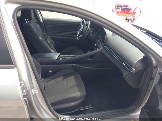 Hyundai ELANTRA SEL 2023 5NPLS4AGXPH101084 Image 5