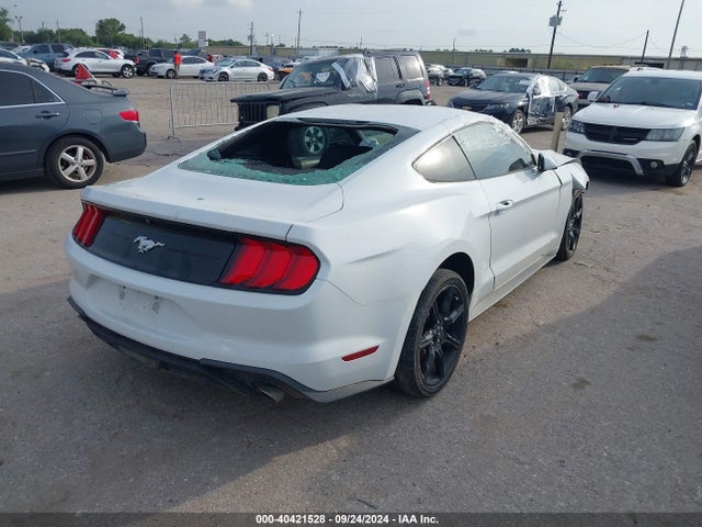 Ford Mustang Ecoboost 2018 1FA6P8TH7J5117039 Image 4