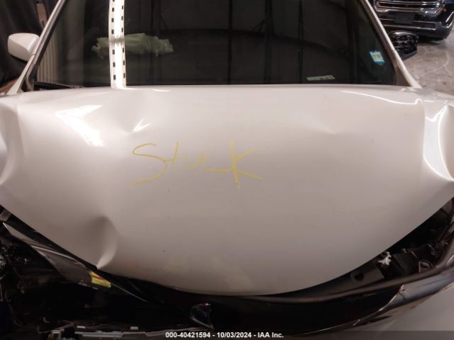 5TDJRKEC1NS084178 Toyota SIENNA XLE