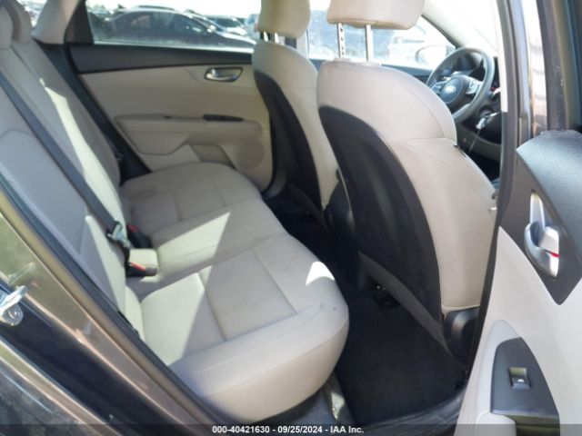 3KPF24ADXLE251875 KIA Forte Lxs