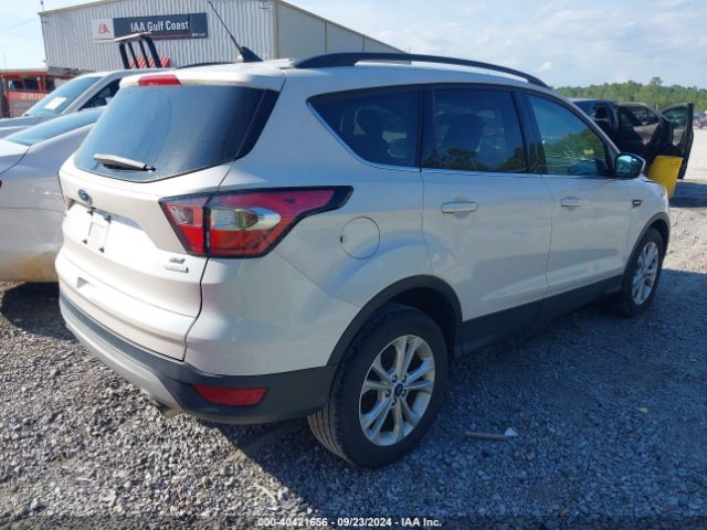 1FMCU0GD7JUD54775 Ford ESCAPE SE