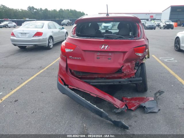 KM8JT3AF5FU025960 Hyundai TUCSON GLS