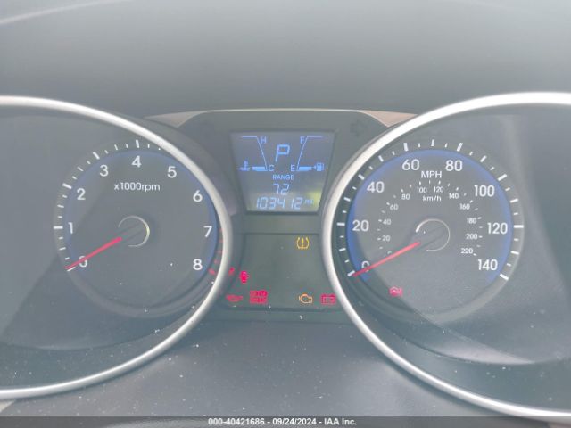 KM8JT3AF5FU025960 Hyundai TUCSON GLS