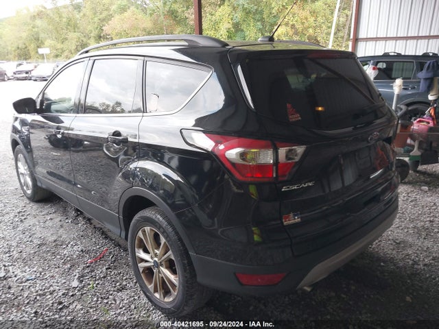 Ford ESCAPE SE 2018 1FMCU0GD5JUA58752 Image 3
