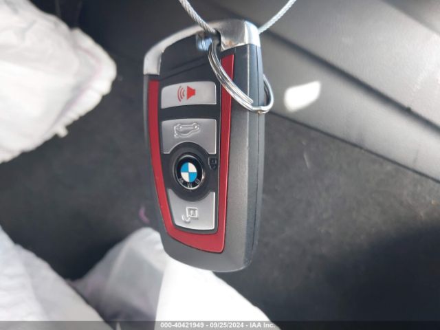 WBA8B9C57JEE82432 BMW 330I