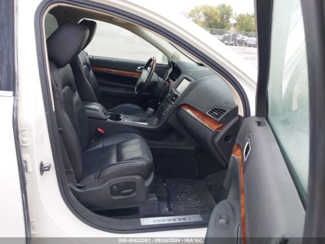 2LMHJ5AT1EBL50555 Lincoln Mkt Ecoboost