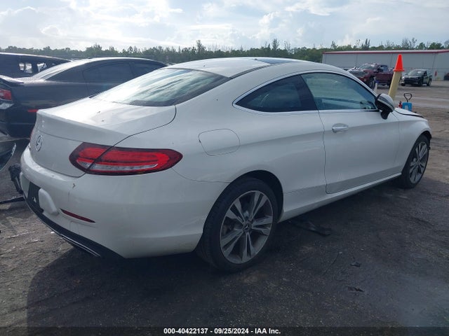 Mercedes-Benz C 300 2019 WDDWJ8DB9KF774772 Image 4