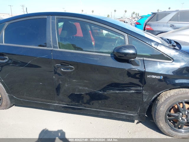 Toyota Prius Two 2014 JTDKN3DUXE1764044 Image 18